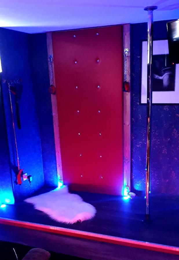 Plaisir Extreme Apartman Roanne Kültér fotó
