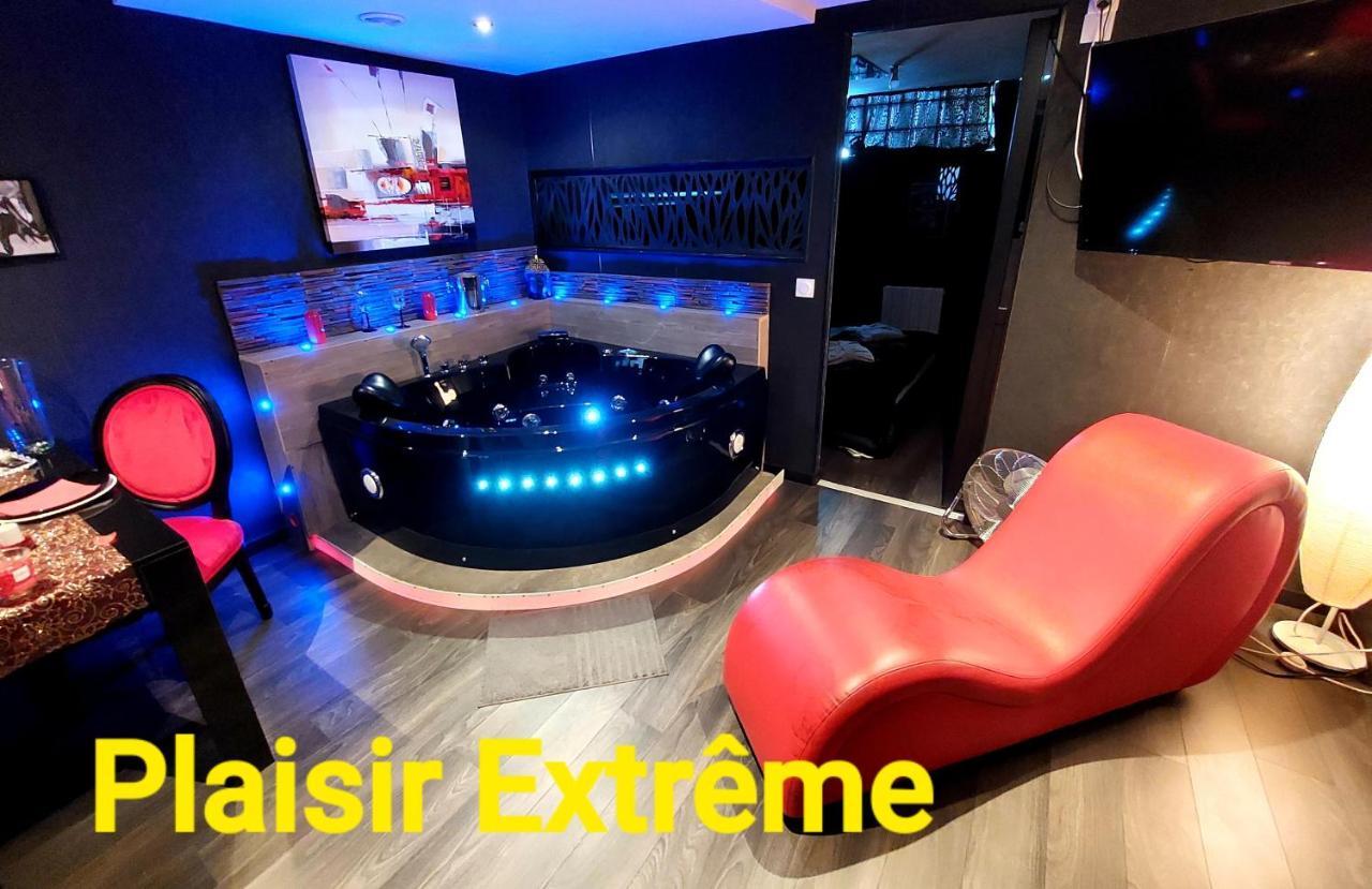 Plaisir Extreme Apartman Roanne Kültér fotó